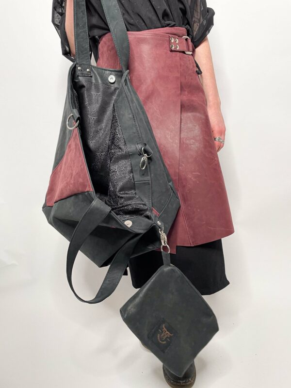 Handtasche "Gudrun" BLACK BORDEAUX – Bild 2