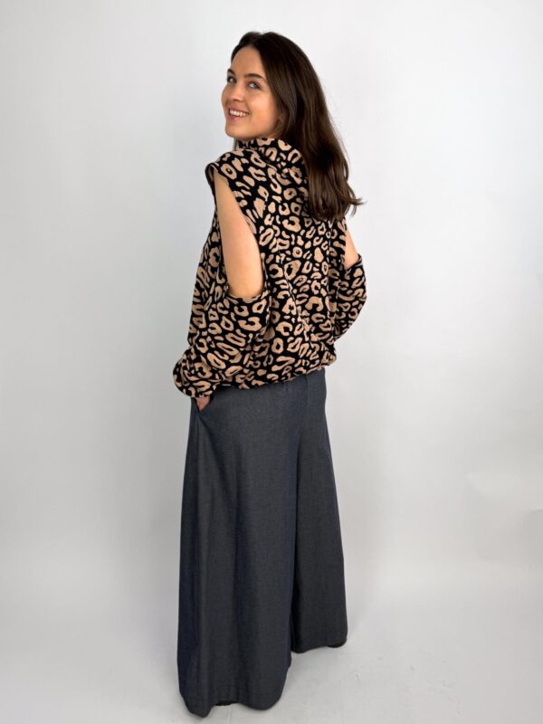Oversize Hoodie "Agnes" LEO CUT OUT
